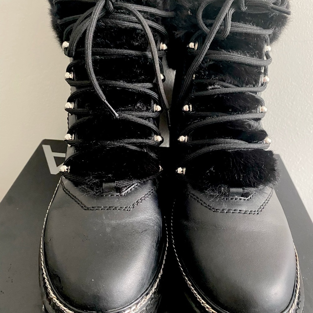 Black Stylish Boot - image 3